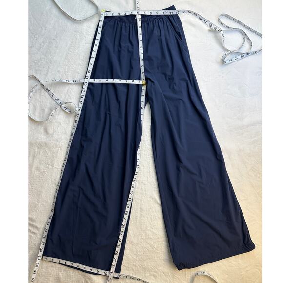 Alo Yoga Breezy Wide Leg Pants Regular Length XS Navy EUC $158 Retail Sold Out - Picture 8 of 16